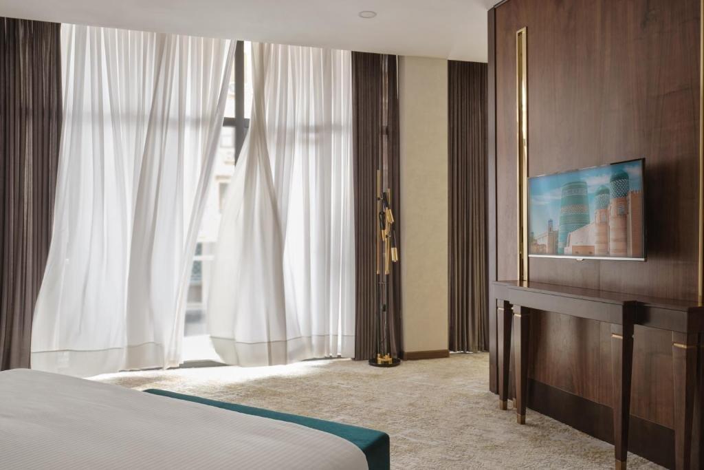 ホテル Wyndham Garden タシュケント エクステリア 写真