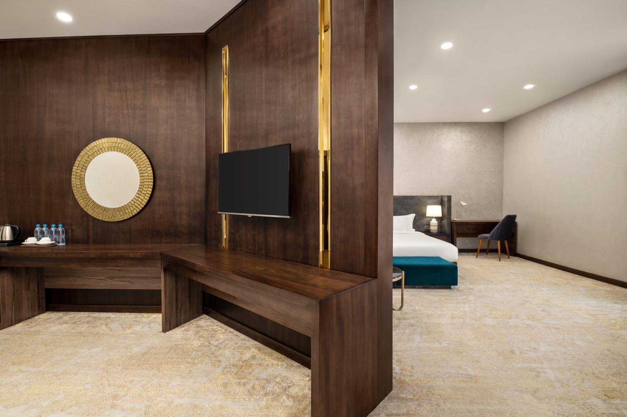 ホテル Wyndham Garden タシュケント エクステリア 写真