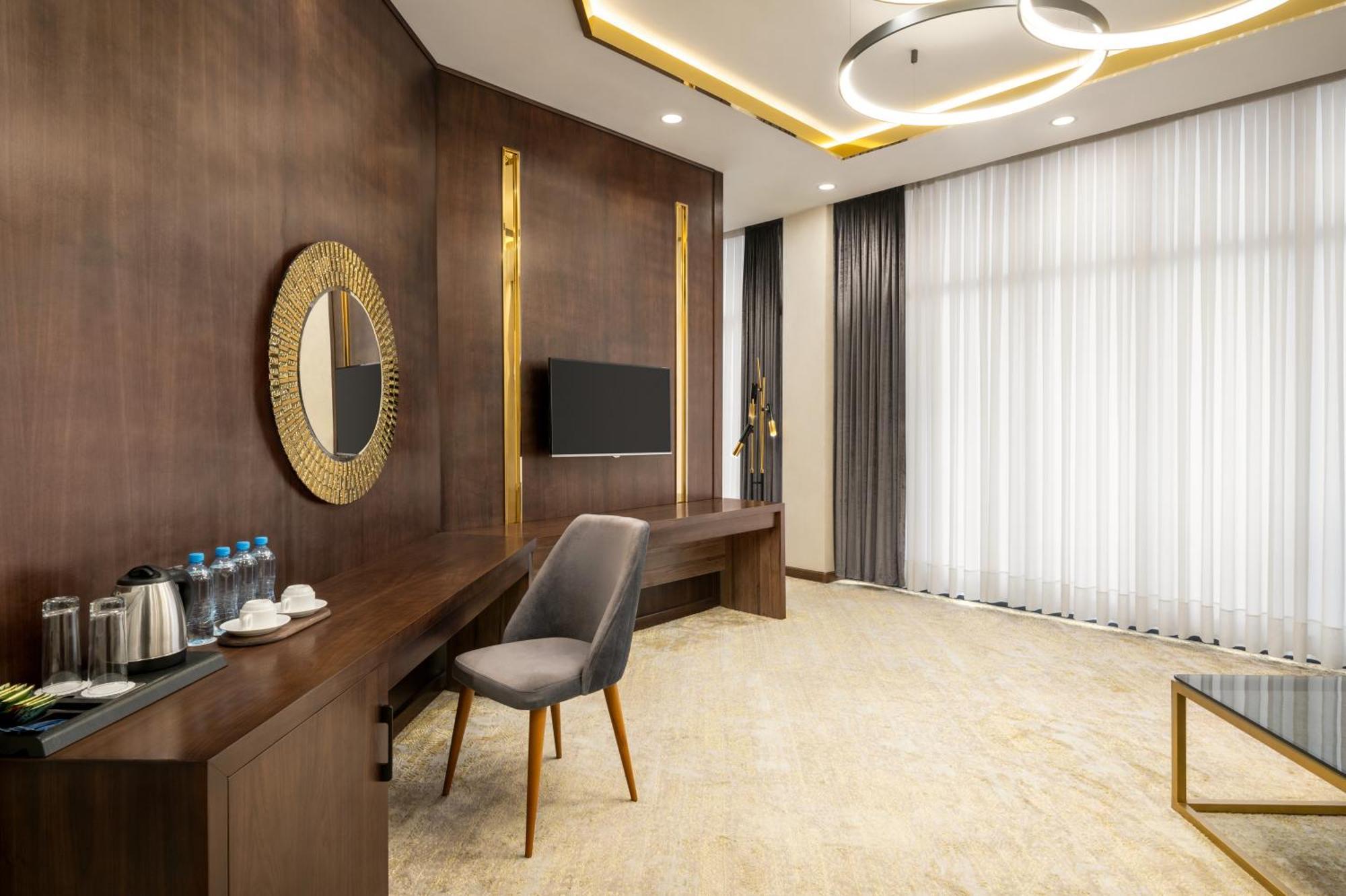 ホテル Wyndham Garden タシュケント エクステリア 写真